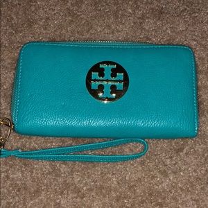 Tory Burch wallet